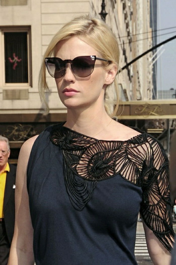 forma de sex feminin ochelari de soare Versace