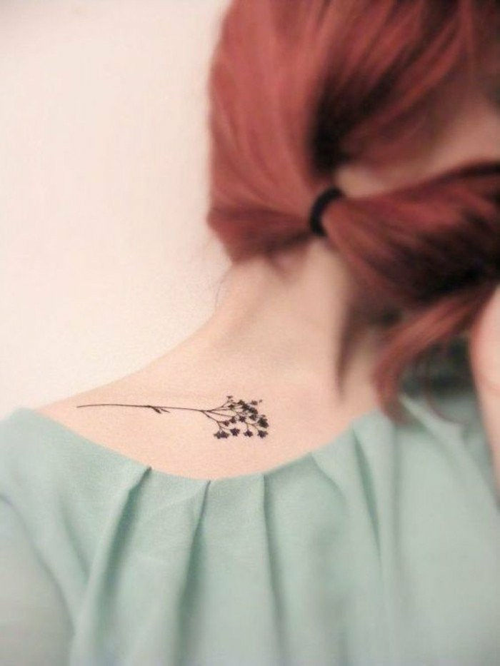 Tattoo motive-o-delicata floare-
