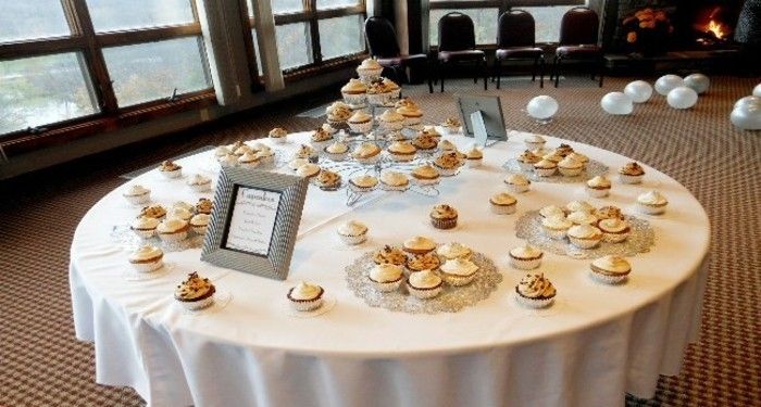 Bordsdekoration silverbröllop-for-hungriga gäster
