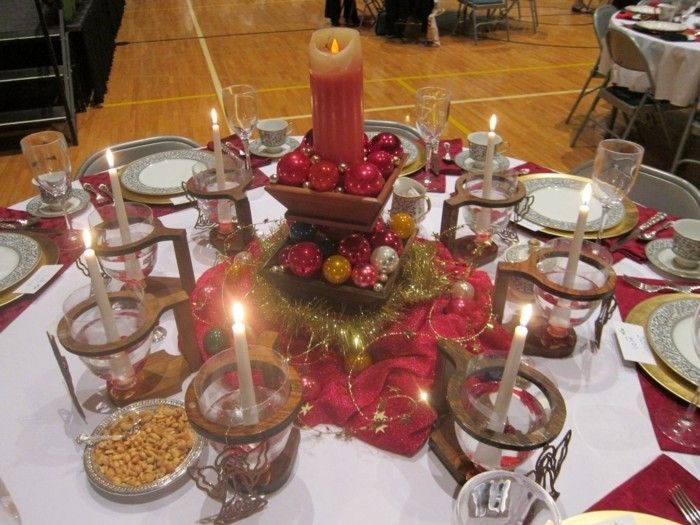 Decoração de mesa-com-velas-a-torre