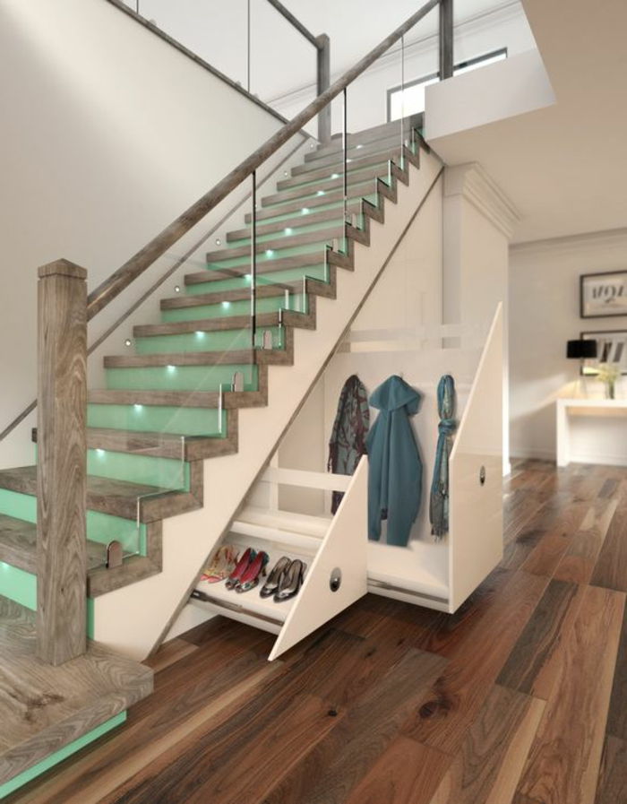 Soluție de depozitare a scărilor din lemn și sticlă
