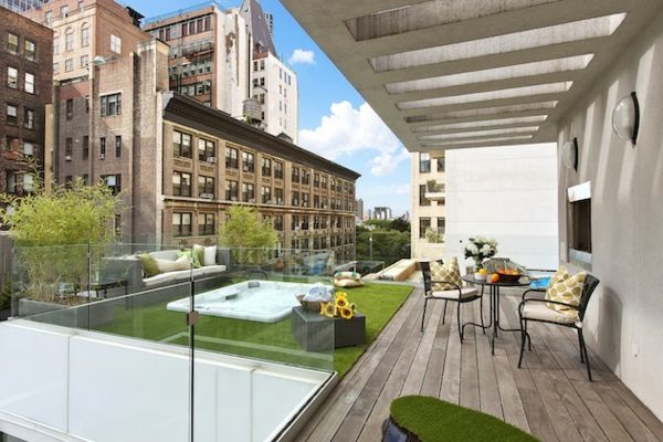 NY Modern Teras Tasarımında Ultra Modern Tasarım Penthouse ile Kentsel Teras