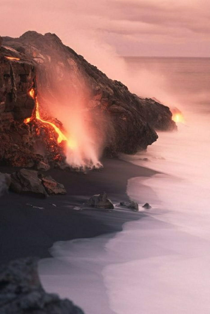Volcanoes National Park Hawaii tekuté lávy
