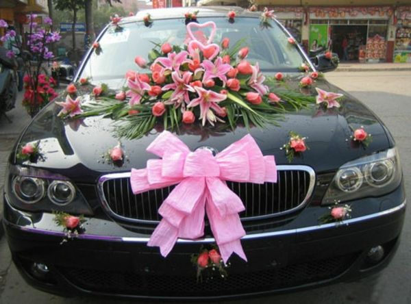 ružové auto šperky na svadbu - luk a kvety