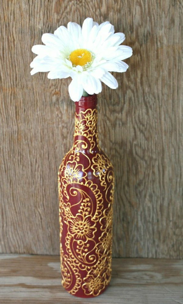 Wijnfles met de hand geschilderd henna wijnrood Golden gerbera