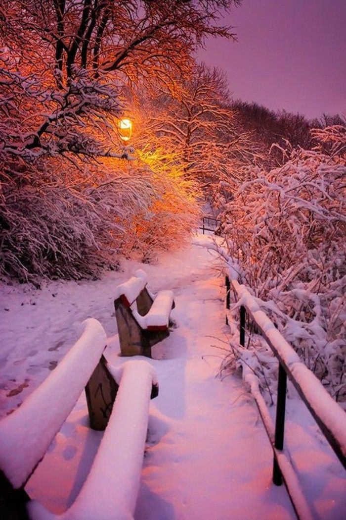 Winterimpression zimnej obrazy krajiny a romantická atmosféra