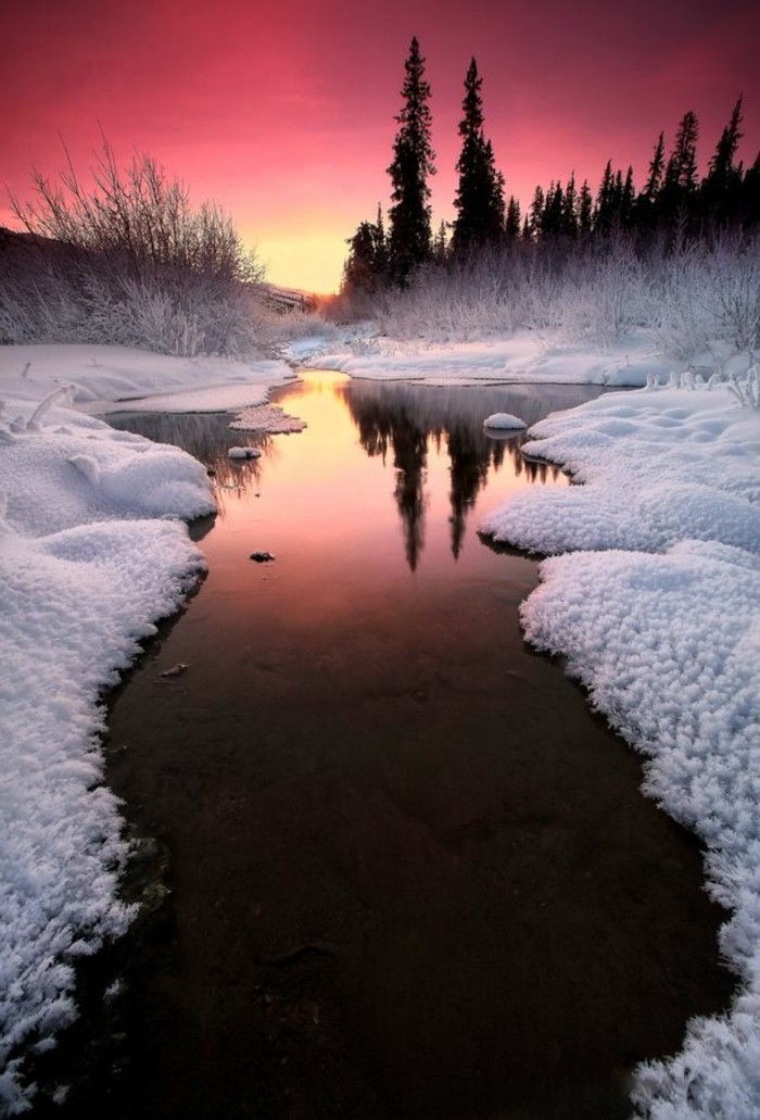 imagens da paisagem de inverno de Sunset Alaska lago neve Coast