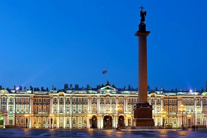 Palatul de Iarnă și Alexander Column-in-Sankt-Petersburg-Rusia arhitectură unică în stil baroc-