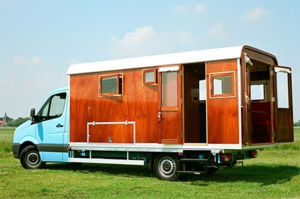 Caravan-ieftine-mini-case - caravană frumoasă