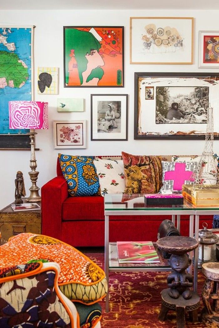 Bor-in-boho-stil tilbehør malerier-mange-pute røde sofaen