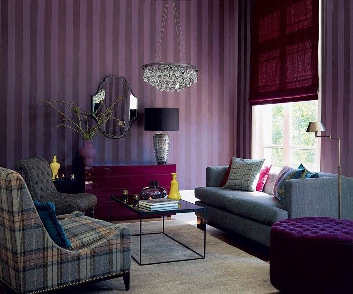 Obývačka-fialovo-A-pozoruhodný dizajn