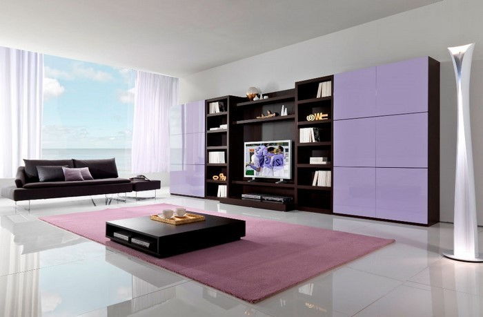 Obývačka-fialovo-A-super-dekorácie