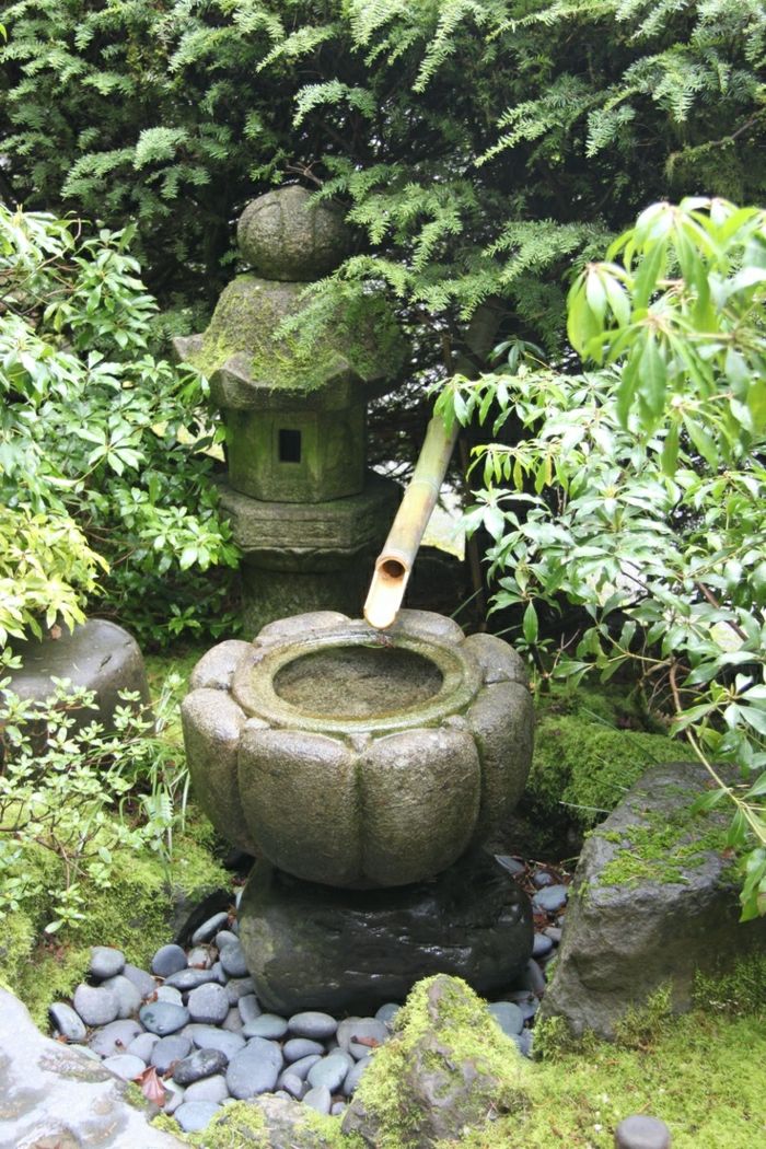 Zen Garden asiatisk kultur japansk atmosfære Reed vannfontene stein lanterne
