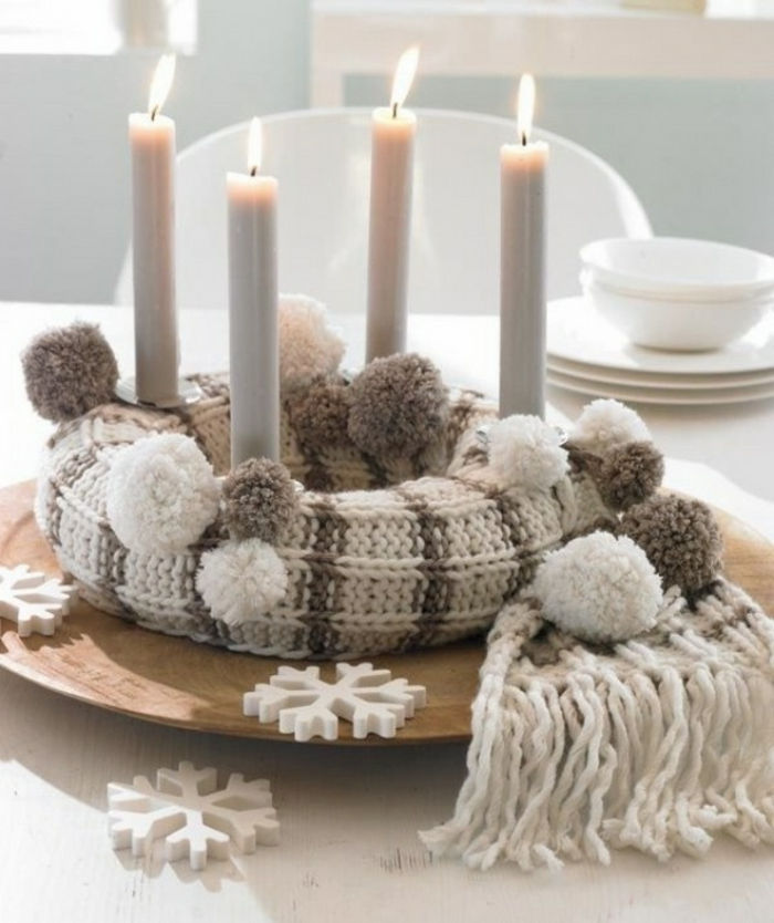 Adventskranz-Tinker-balta-dizainas-gražūs-žvakės