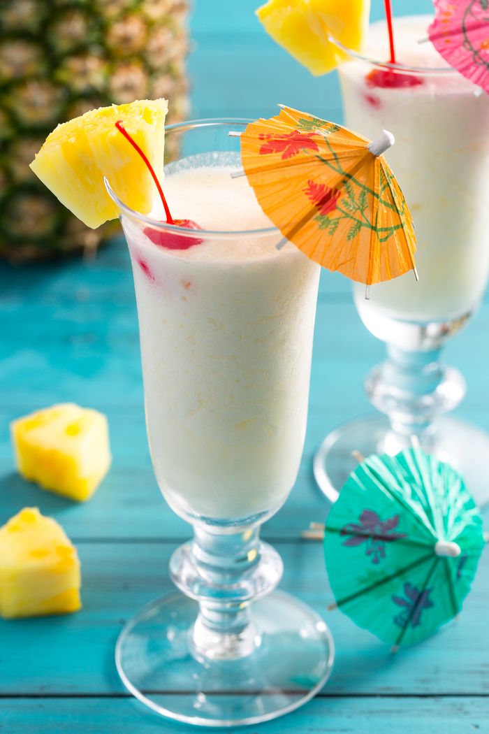 Ikke-alkoholholdige cocktailer for barnefester, deilige sommerdrinker med ananasjuice