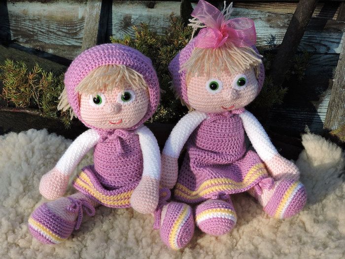 Dve ružové panenky od Masha a medveďa, nové série ako Gemini Amigurumi pre začiatočníkov