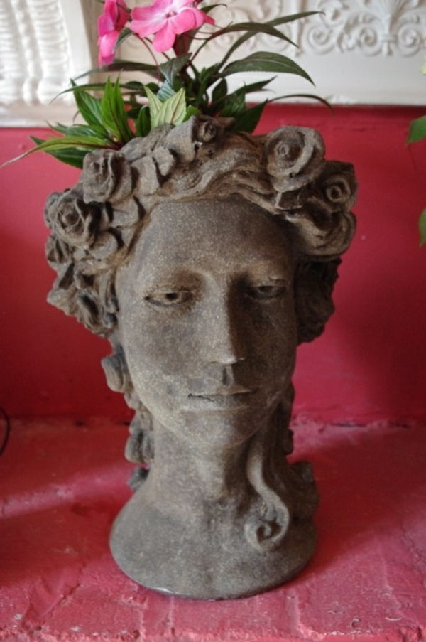 antik Gartendeko-heykel-baş