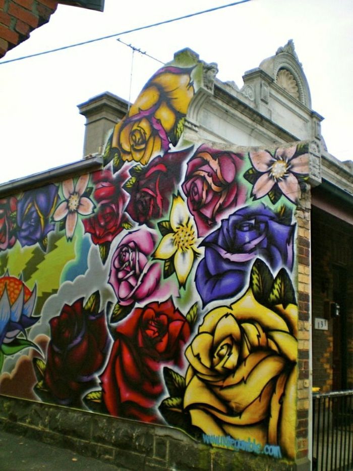 Arystokratyczny ściana budynku Graffiti Flower Rose