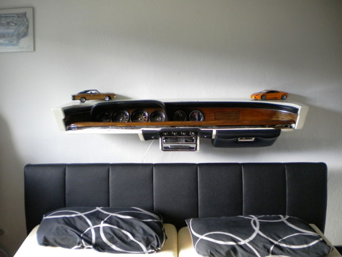aantrekkelijke auto-meubels-cool-design-shelf-on-the-bedden