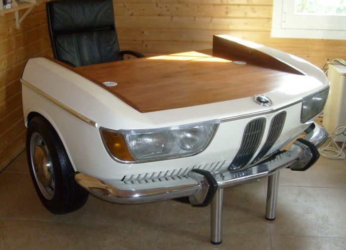aantrekkelijke auto-meubel-desk