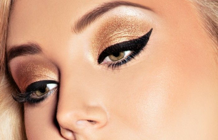 occhio-trucco-eyeliner-cat occhi-creare e oro ombretto-per-speciali-occasioni