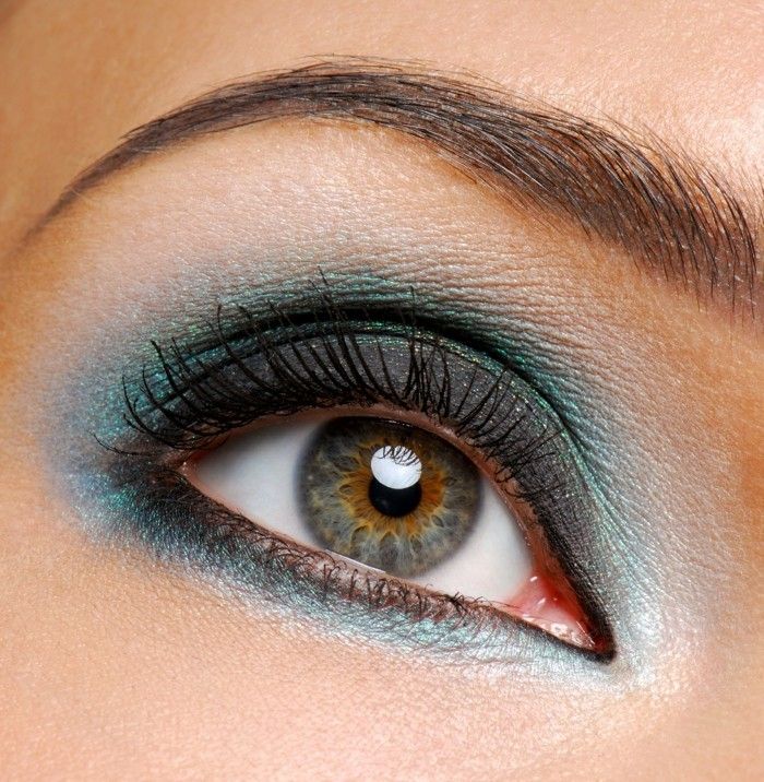 očný make-up farebné očné Farebné-make-modro-zeleno-hnedé obočie