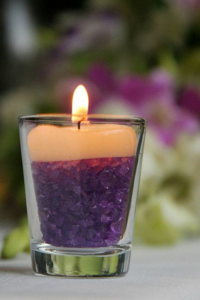 fantezie-lumanari-cu-violet cristale