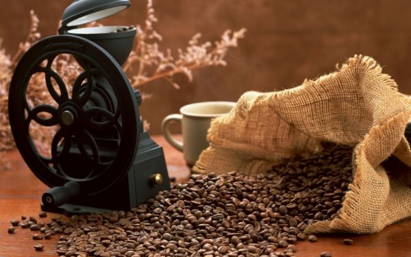 Boyama-paskalya-makine-için-kahve