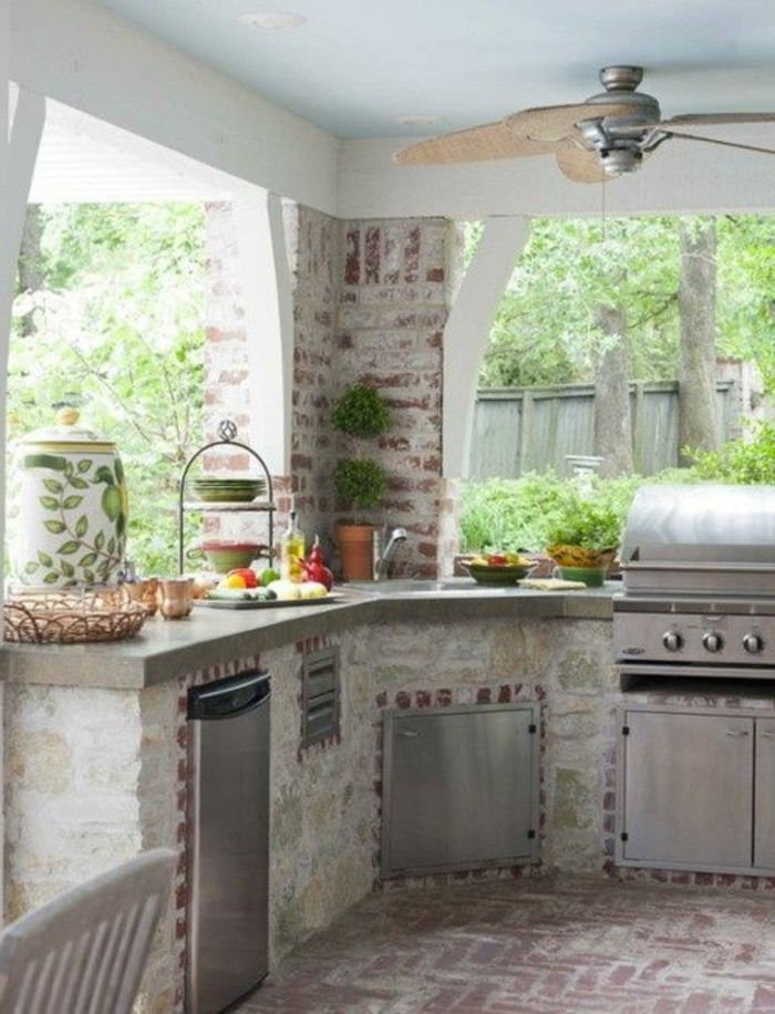 Vasaros virtuvėlė grilis šalies stiliaus su ventiliatoriumi