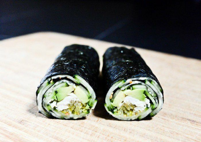 avocado retete idei cum sa-ti faci propriul sushi cu avocado si castraveti philadelphia branza japoneza