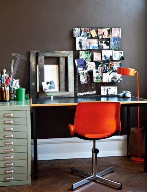 mobilier de birou-ikea-desk-and-a-rochie-scaun cu rotile-multe sertare
