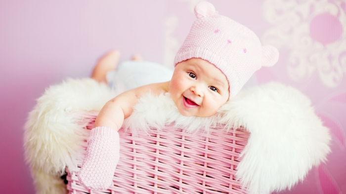 baby-kläder-vackra-in-pink