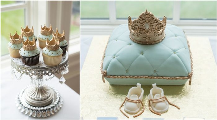 Fantastične ideje za otroško prho, svetlo modro piškote in torto s kronami, otroške čevlje iz sladkorja