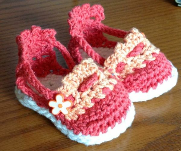 instruções bebê sapatos-com-flores-de crochê bela-idéias-crochet-de-baby-crochet-grande-design-crochet