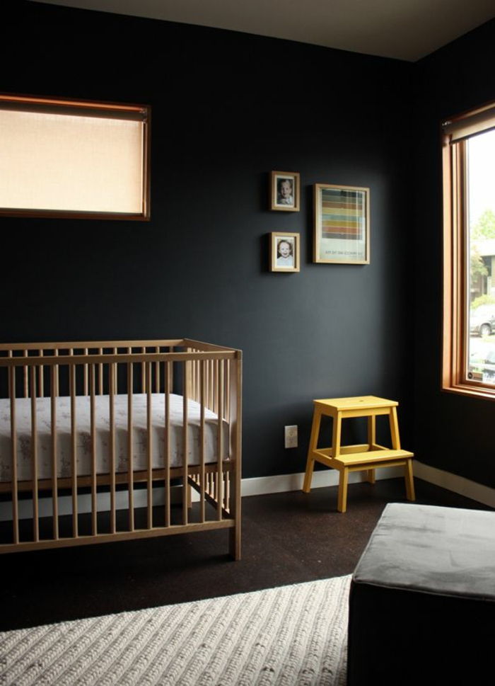 babyroom-dizajn črno-stena