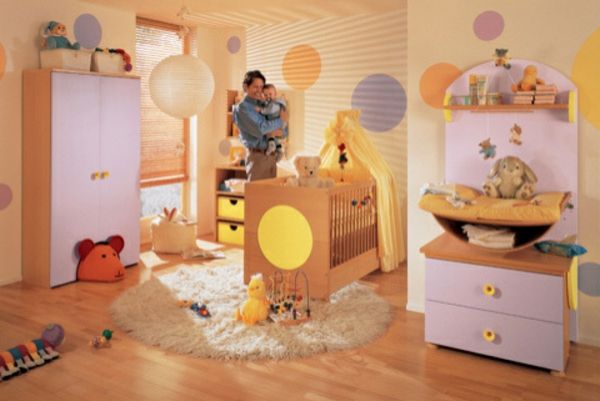 babyroom-farge design-vegg farge-aprikos-rosa