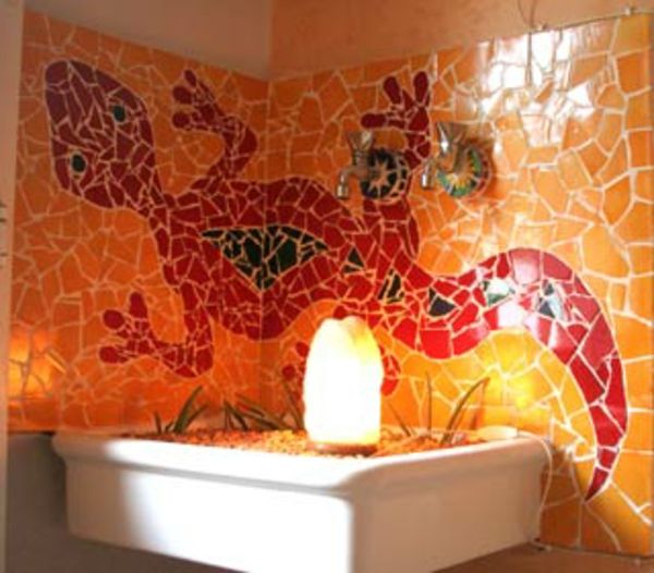 blogas su mozaikinėmis plytelėmis - originalus-raudonas su oranžine kombinezone