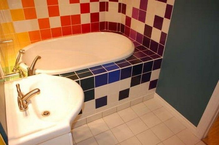 kúpeľňa-tile-zdôrazniť-in-mnohých farbách