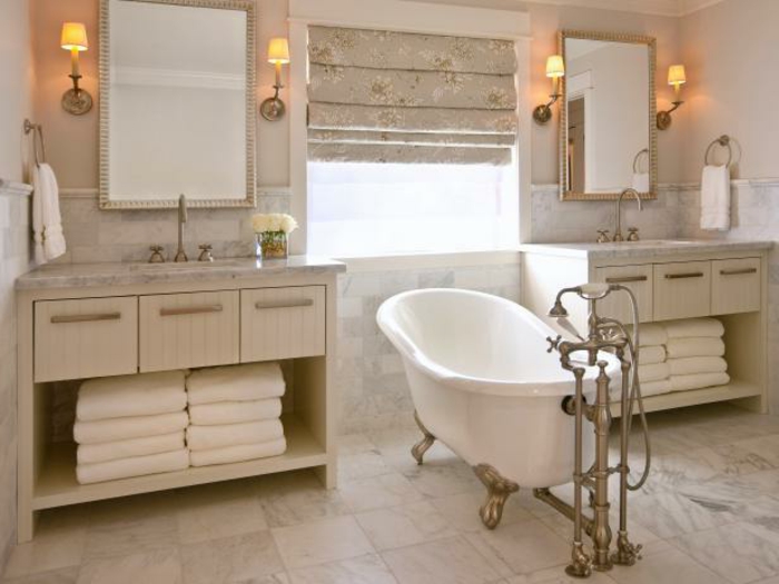 badrumsinredning beige-design-två-mirror