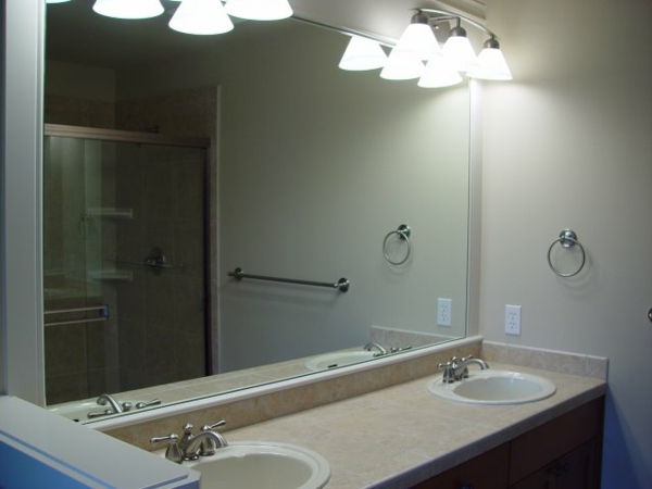 super-kopalnica ogledalo-svetila-lepa-kopalnica oblikovanje