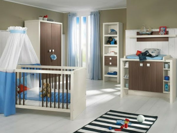 baldachin-crib-super-look - veel kasten ernaast