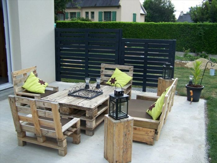 balkón, gauč-own-build-table-of-paliet