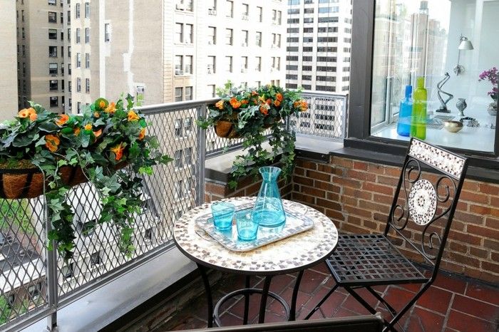 balcon de design-rotund-masă-mozaic de plante de metal scaun mozaic caramida perete gresie-tischdeko-