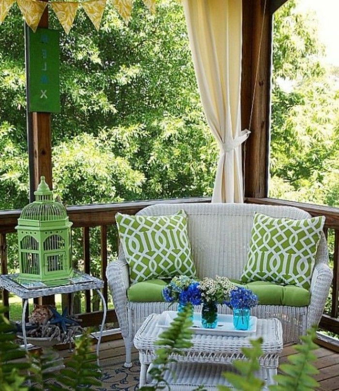 balcon de design-banc-alb-verde-perna-flechttisch și păsări de colivie din lemn podea balustrade din lemn alb