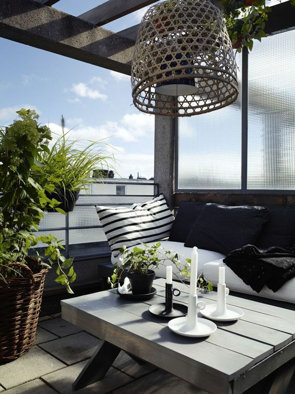 balkong möbel balkong-försköna-balkong-deco-idéer-balkong-göra-balkong bord trä