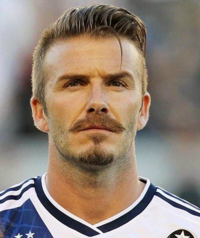 David Beckham cu muschetar, fotbalist, campionat de fotbal