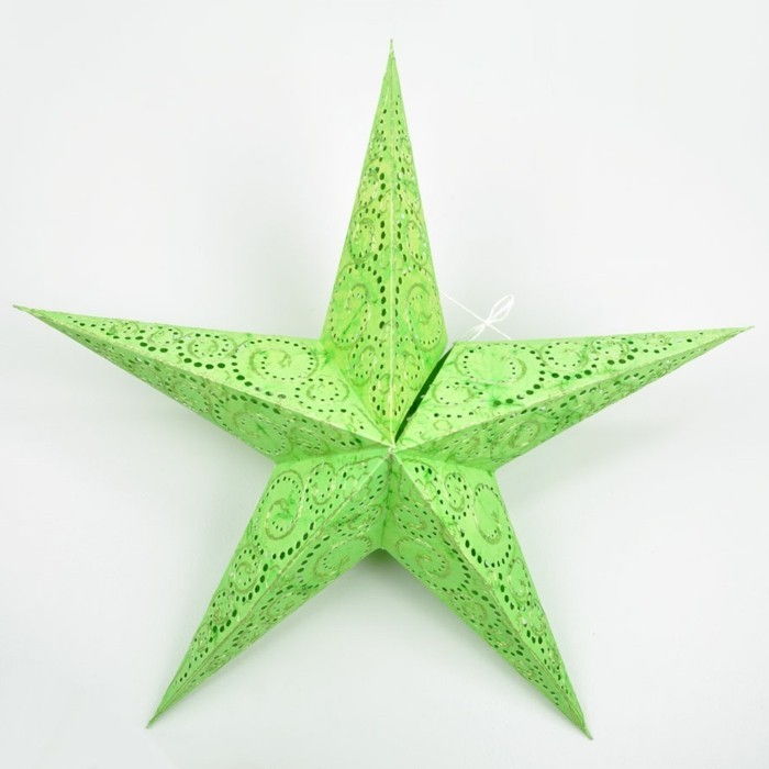 Bastelideen-til-jul-interessant-grønn-star-to-the-wall