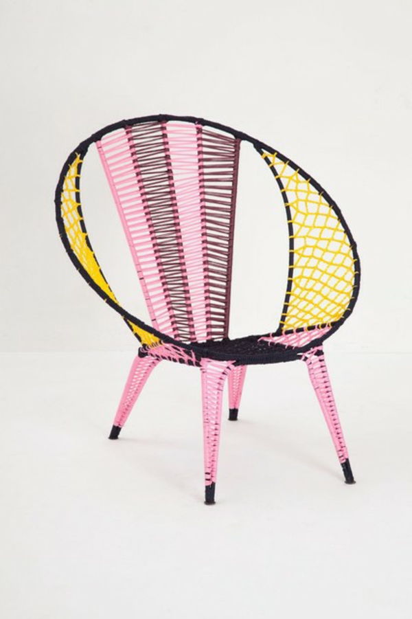 primeri za pletene stole v barvitih barvah - belo ozadje