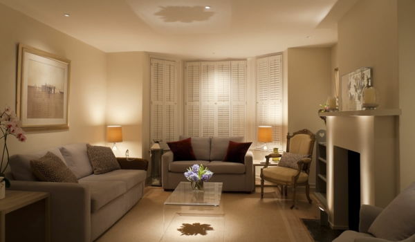 belysning idéer-för-vardagsrum-mycket-intressant-beige väggar