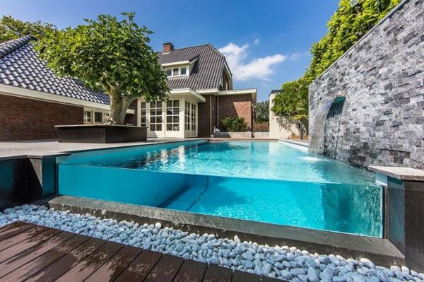 särskilt moderna verkande-pool-by-the-garden